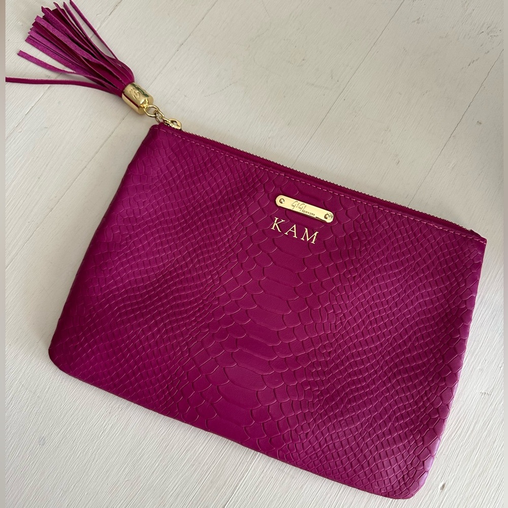 EUC Gigi NY Clutch